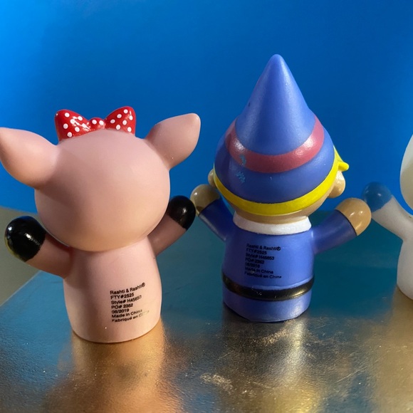 RUDOLPH THE RED NOSED REINDEER 2019 HOLIDAY FINGER PUPPETS 5 - Picture 10 of 11